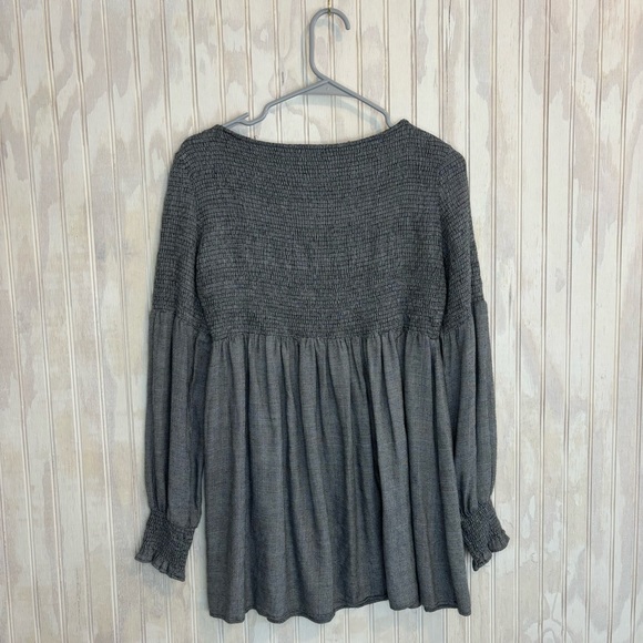 Zara Top Small - Picture 3 of 3